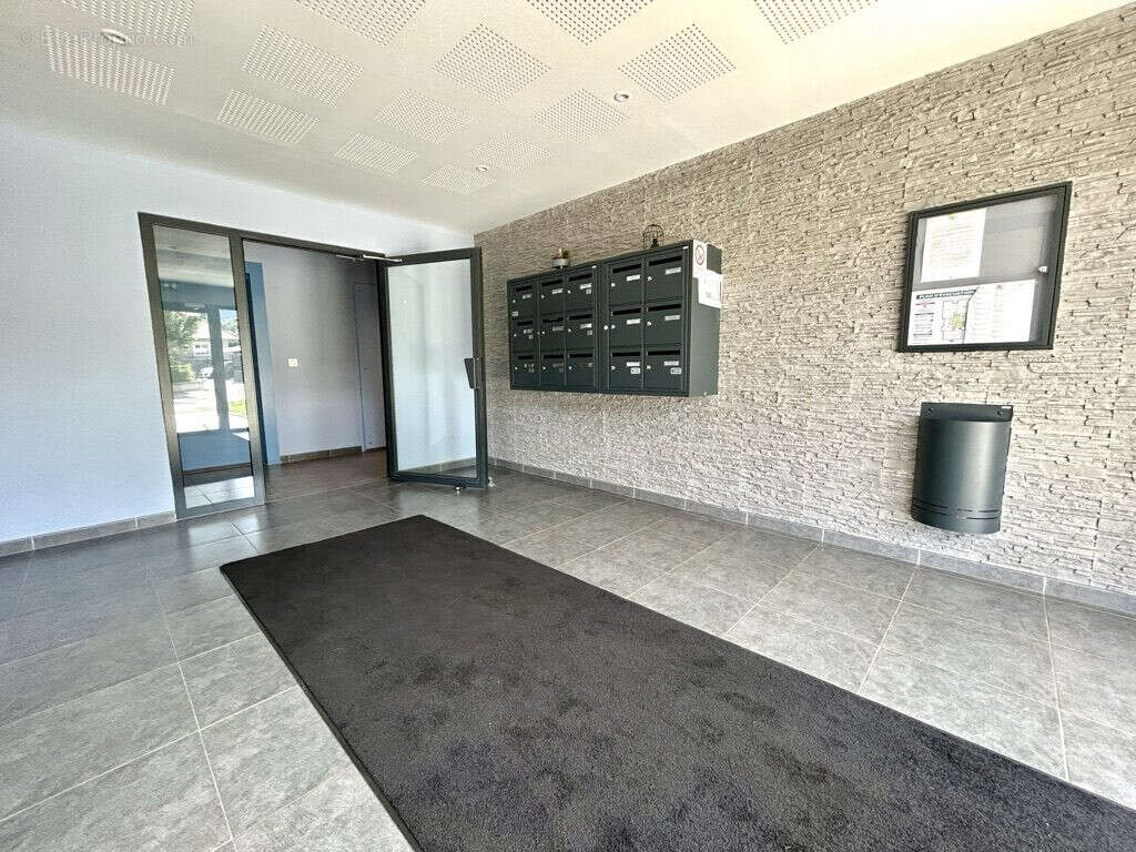 Appartement 82 m² à Hauteville-Sur-Fier  - photo 2