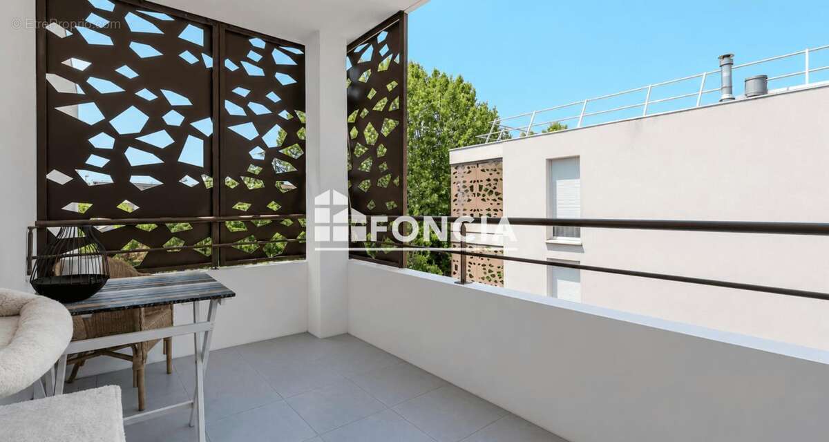 Avignon – T2 avec terrasse, garage et vue Mont Ventoux – Résidence récente 2016 - photo 2