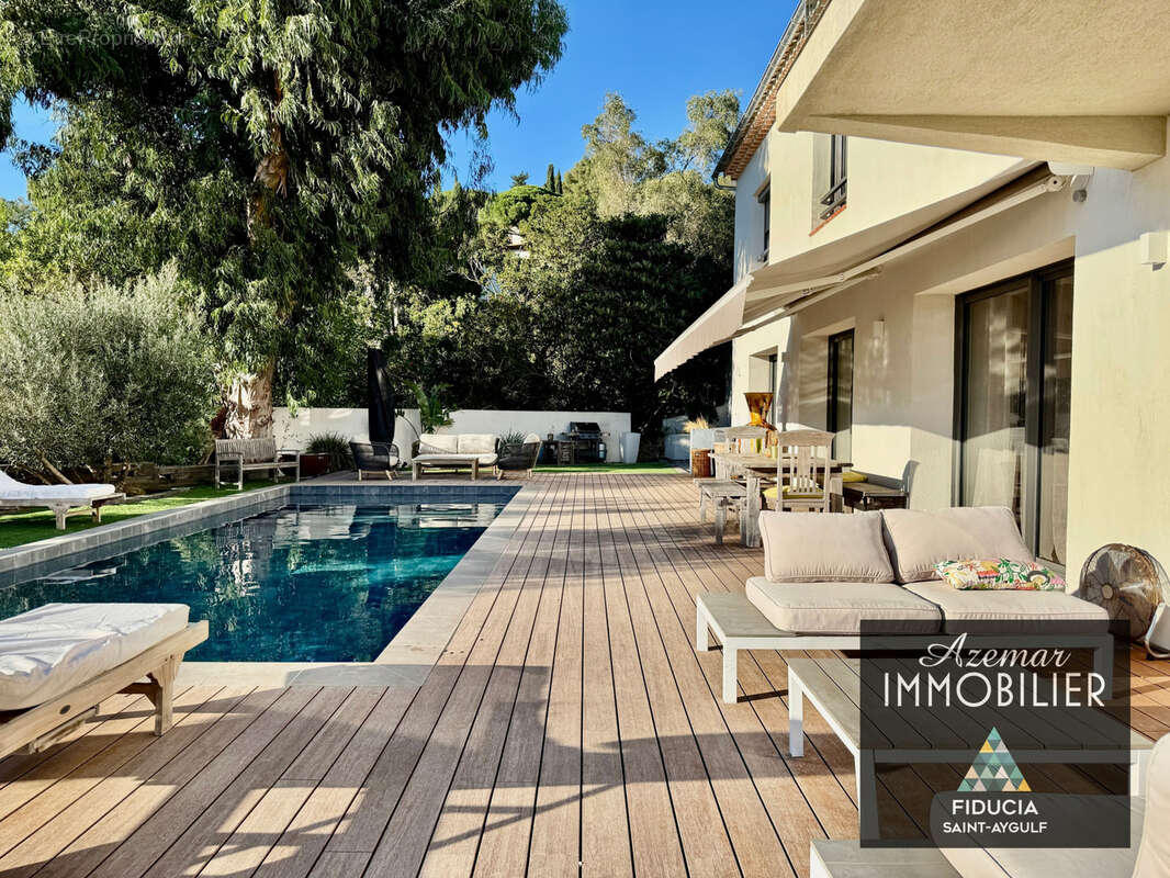 Maison à LES ISSAMBRES