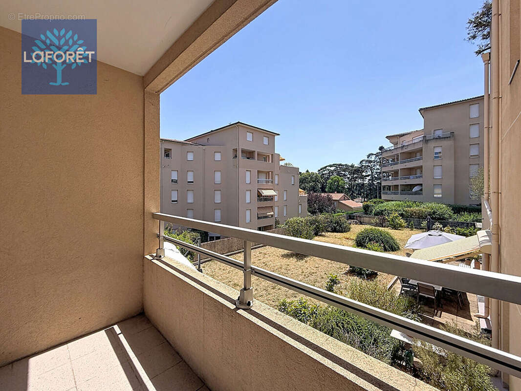 Appartement à SAINT-GENIS-LAVAL