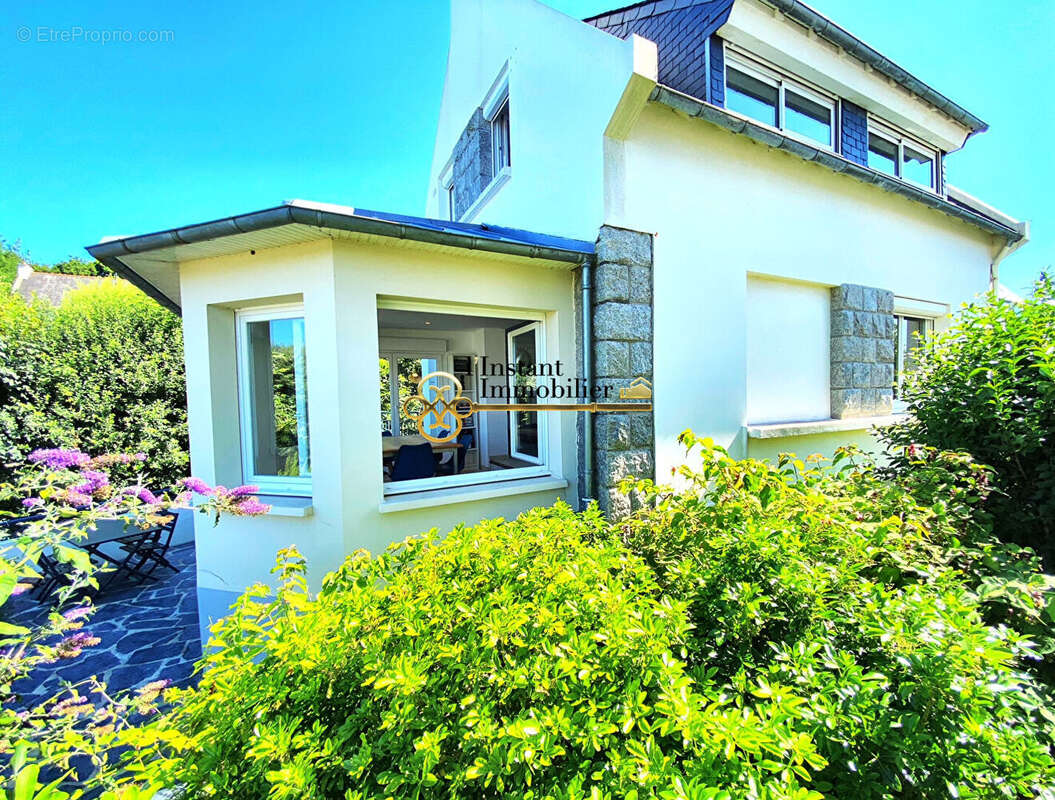 Maison à PLOUEZOC'H