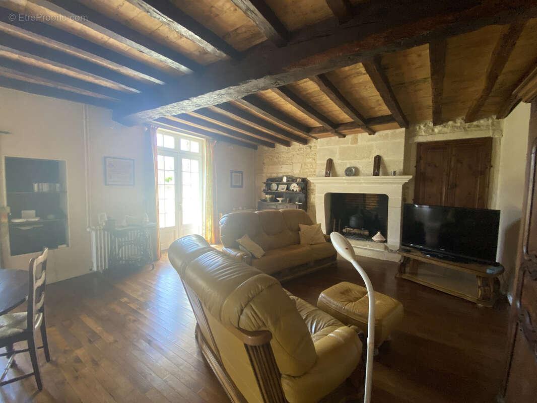 Maison à ASNIERES-SUR-NOUERE