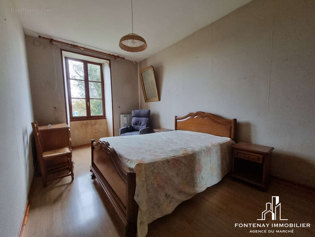 Maison à FONTENAY-LE-COMTE