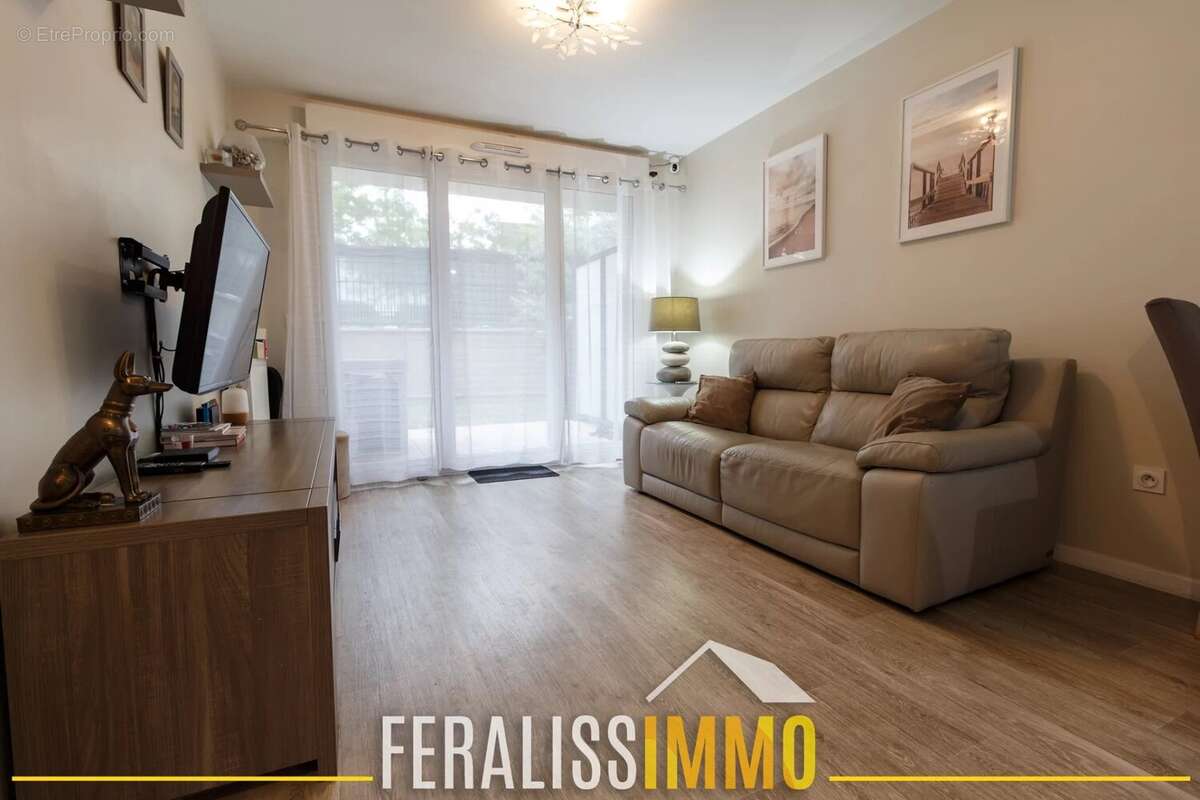 Appartement à JOUY-LE-MOUTIER