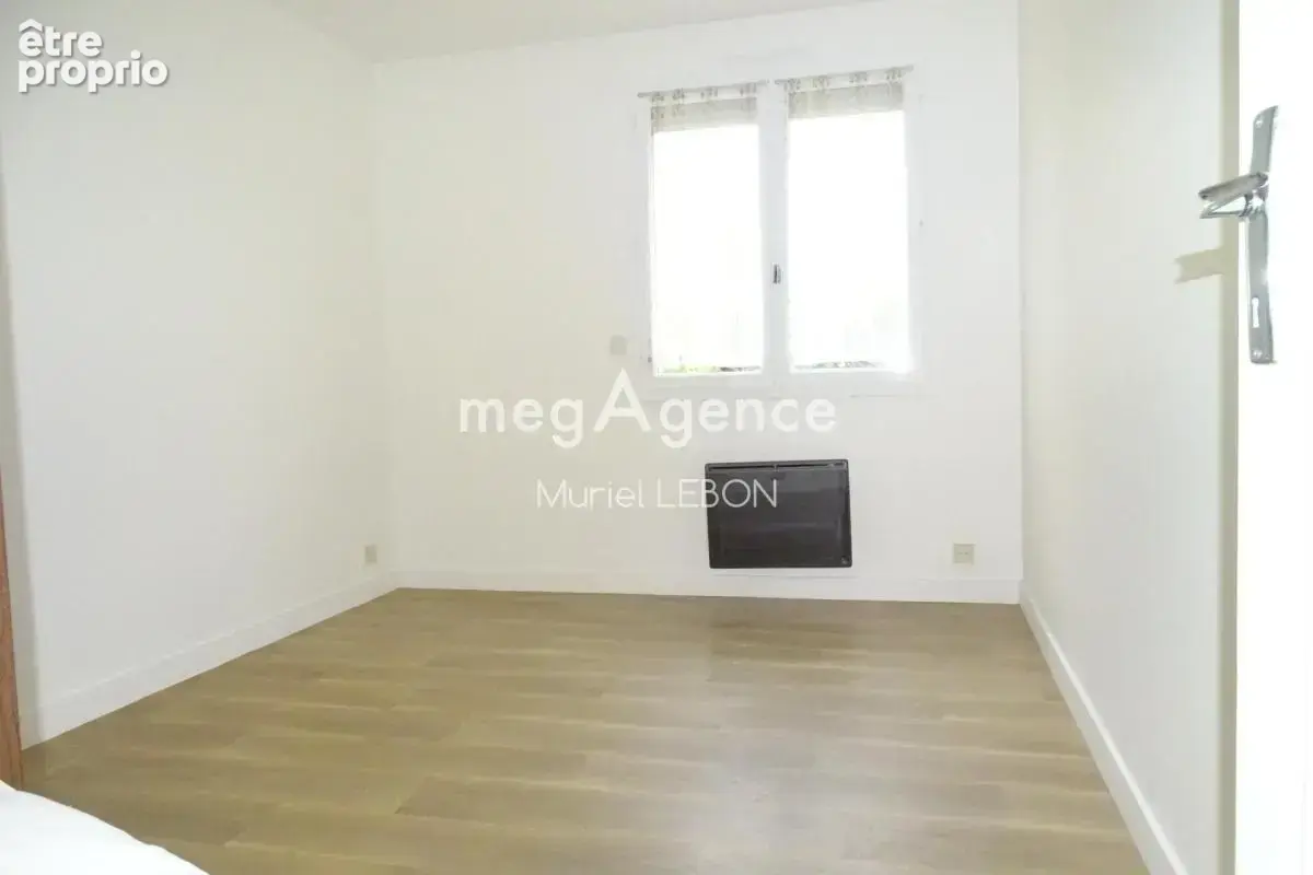 Maison 75m²- Terrain 1000m²- 2 garages- 3 chambres - photo 7
