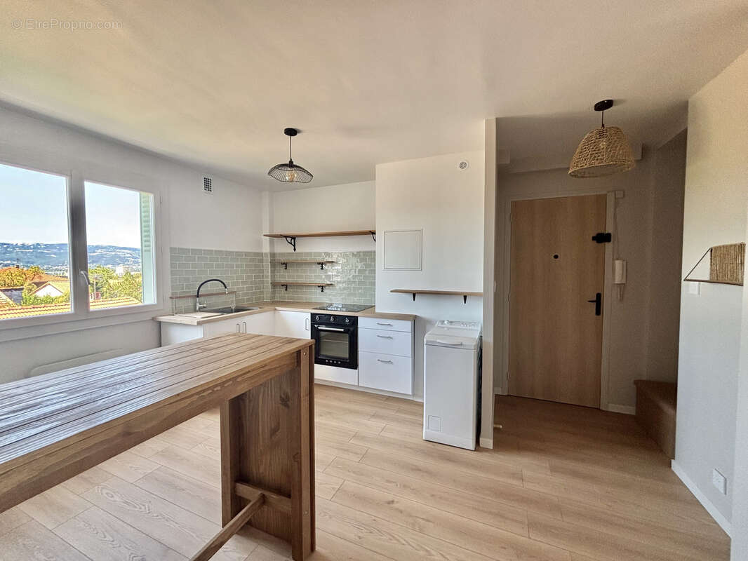 Petit charran   appartement t3 rénové   55 m2   balcon   vue sur crussol - photo 4