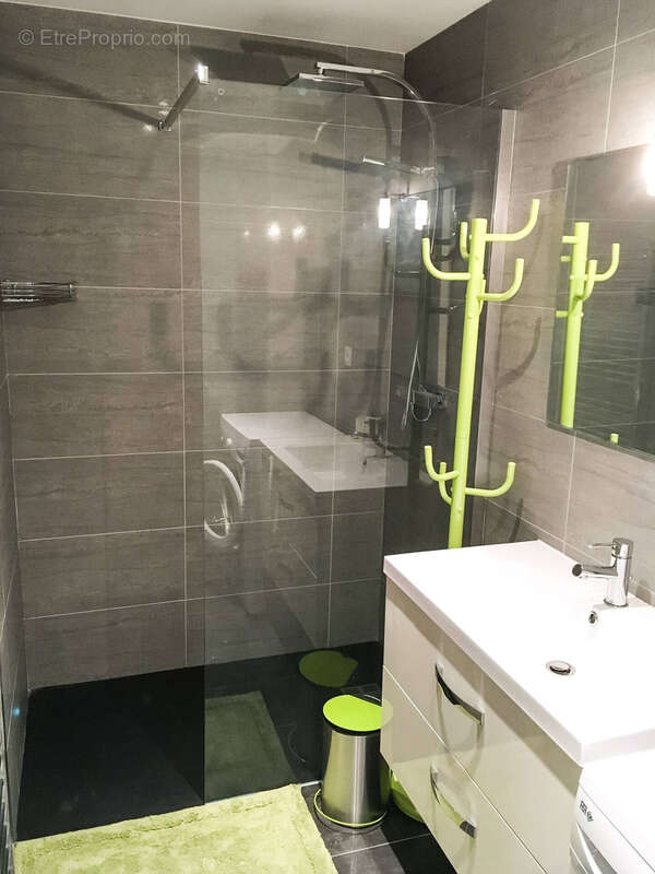 Cannes centre banane appartement 31m2 150m du palais des festivals vendu meublé - photo 4