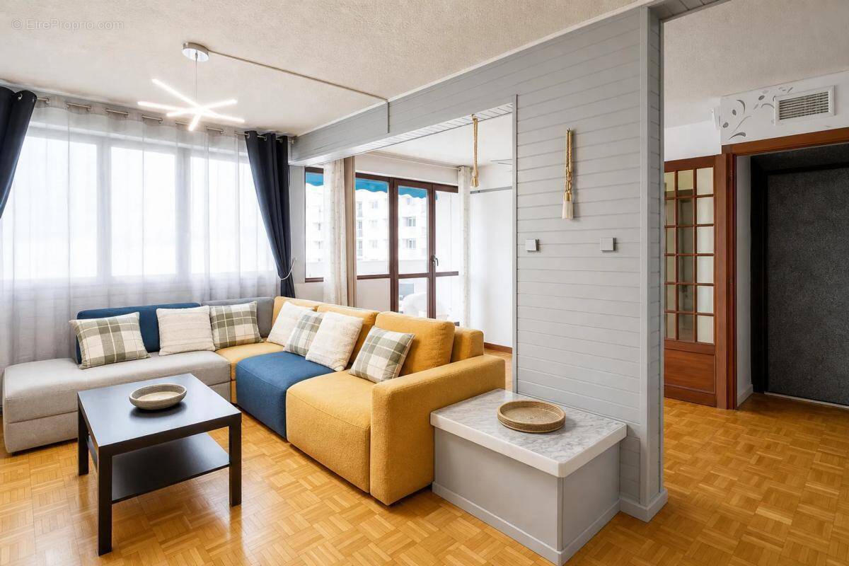 Appartement à ECHIROLLES
