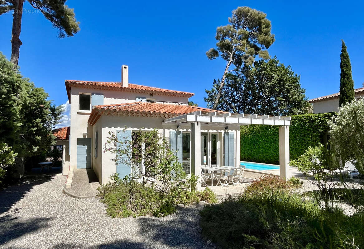Maison à SIX-FOURS-LES-PLAGES