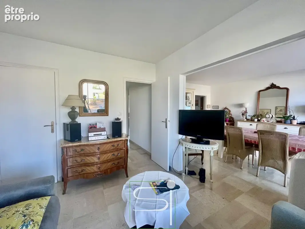 Royan - Pontaillac - Appartement avec terrasse et stationnement - photo 5