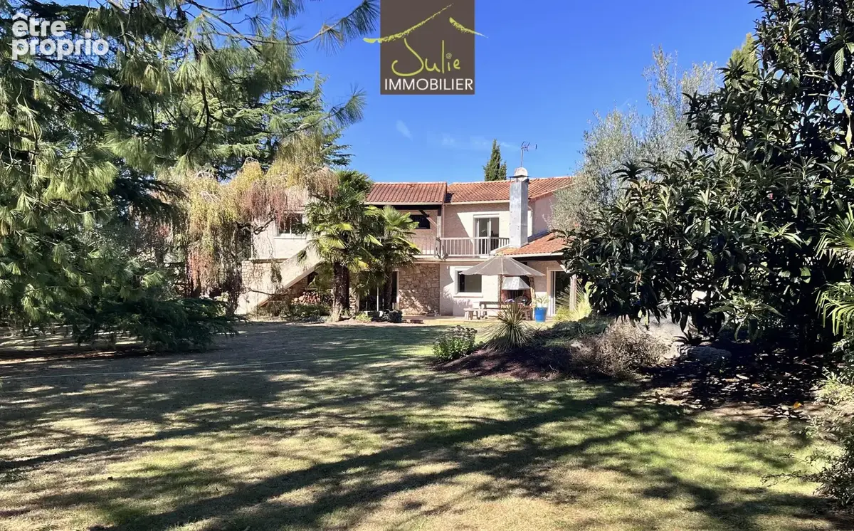 Superbe Maison d'architecte dans un parc arboré soigneusement préservé ! - photo 4