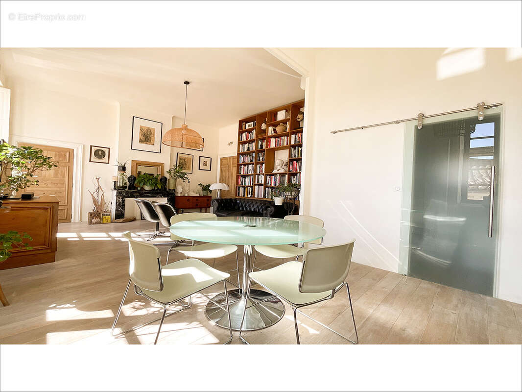 Appartement à NIMES