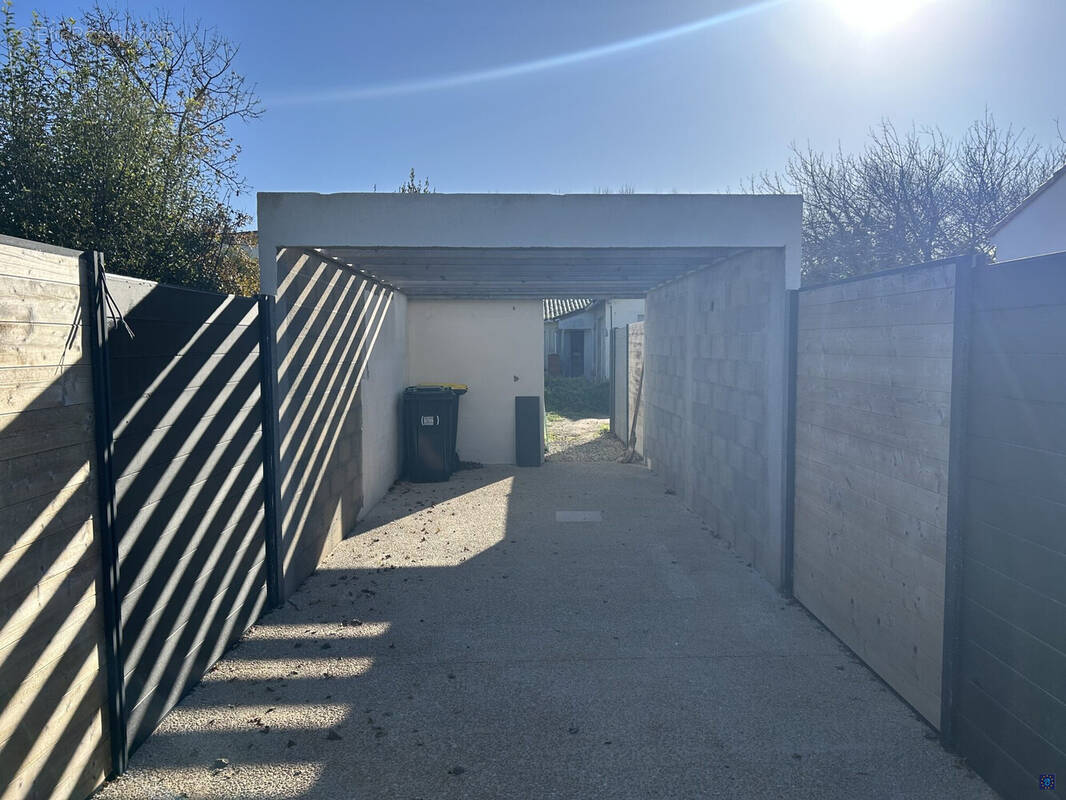 Maison à SAINT-GEORGES-DE-DIDONNE