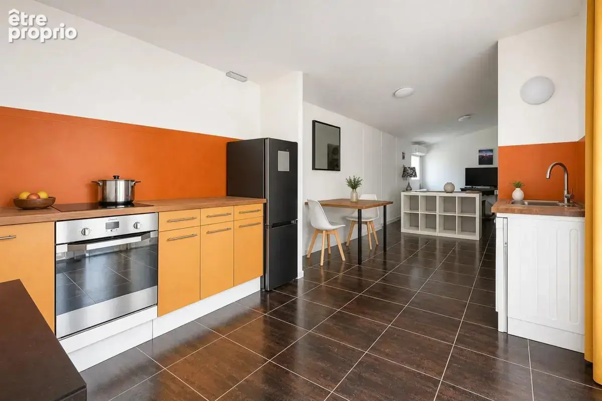 Plaissan (34230) – ensemble immobilier – 5 appartements – terrain 1 055 m² – piscine – potentiel locatif - photo 6