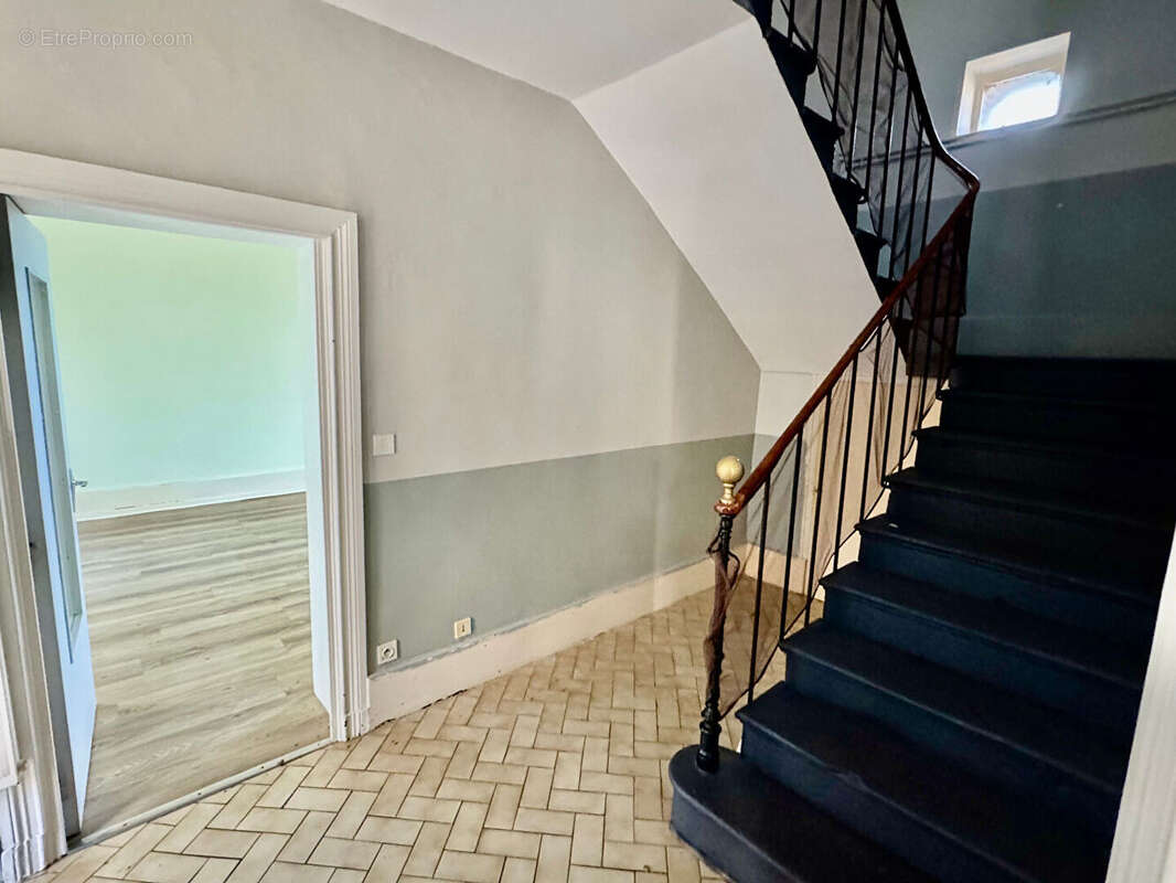 Maison à VEYRE-MONTON