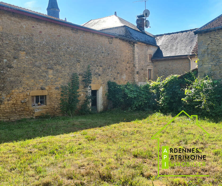Maison à LA FERTE-SUR-CHIERS