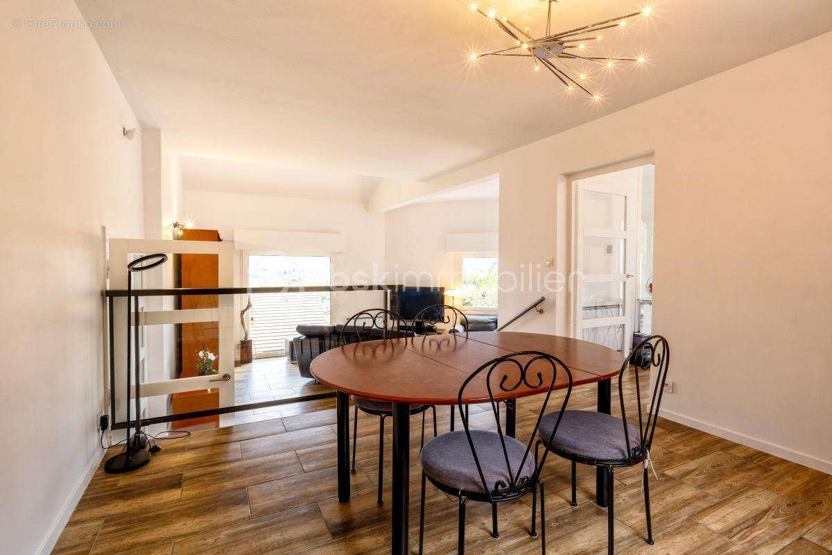 Maison à SEYSSINET-PARISET