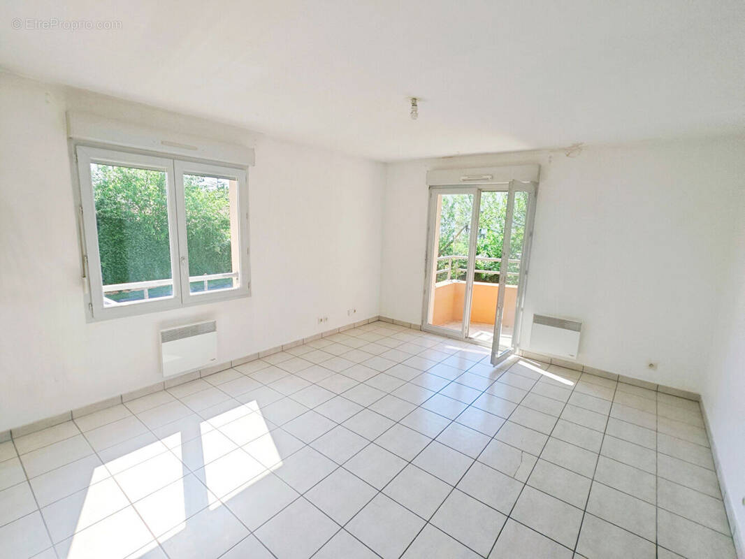 Appartement à ANSE