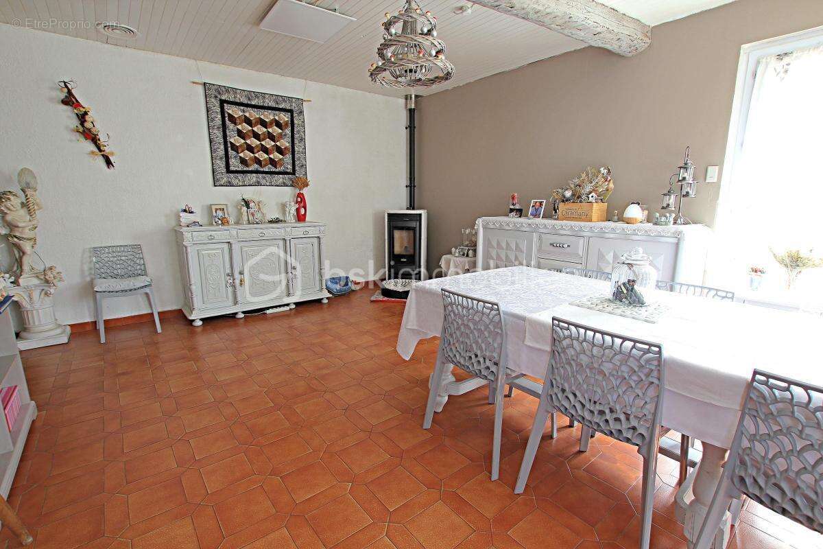 Maison à VILLELONGUE-DE-LA-SALANQUE
