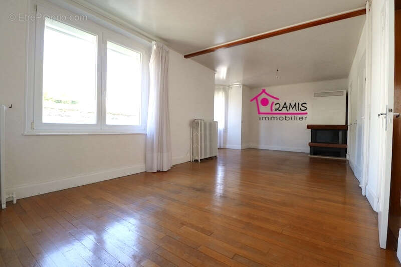 Maison à NEUVES-MAISONS