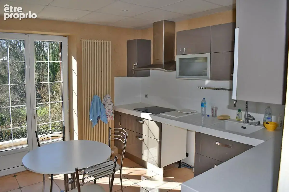 Maison de caractère à Sarlat avec appartement de 200 m2 - photo 8