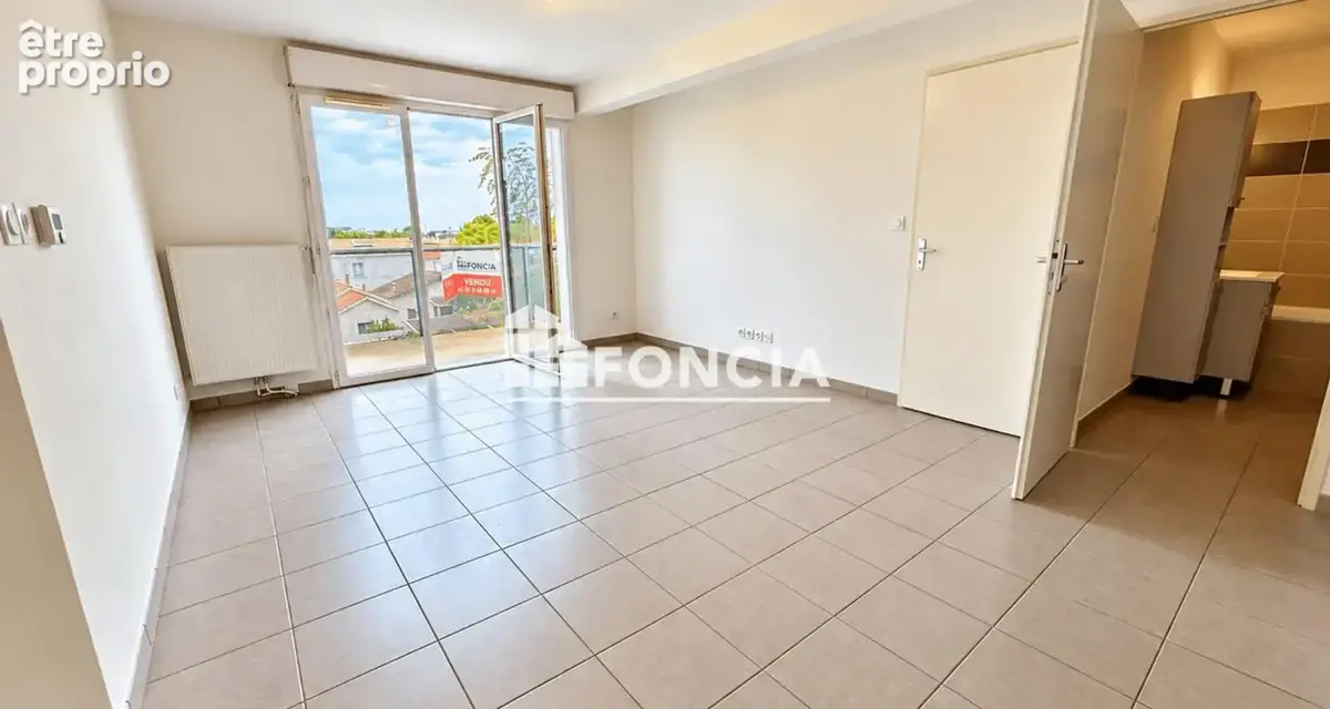 Cenon – t2 avec grande terrasse et parking - photo 1