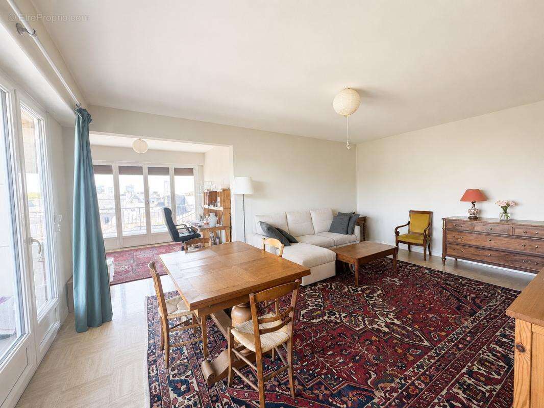 Angers place du lycee - t4 dans residence de standing - photo 3