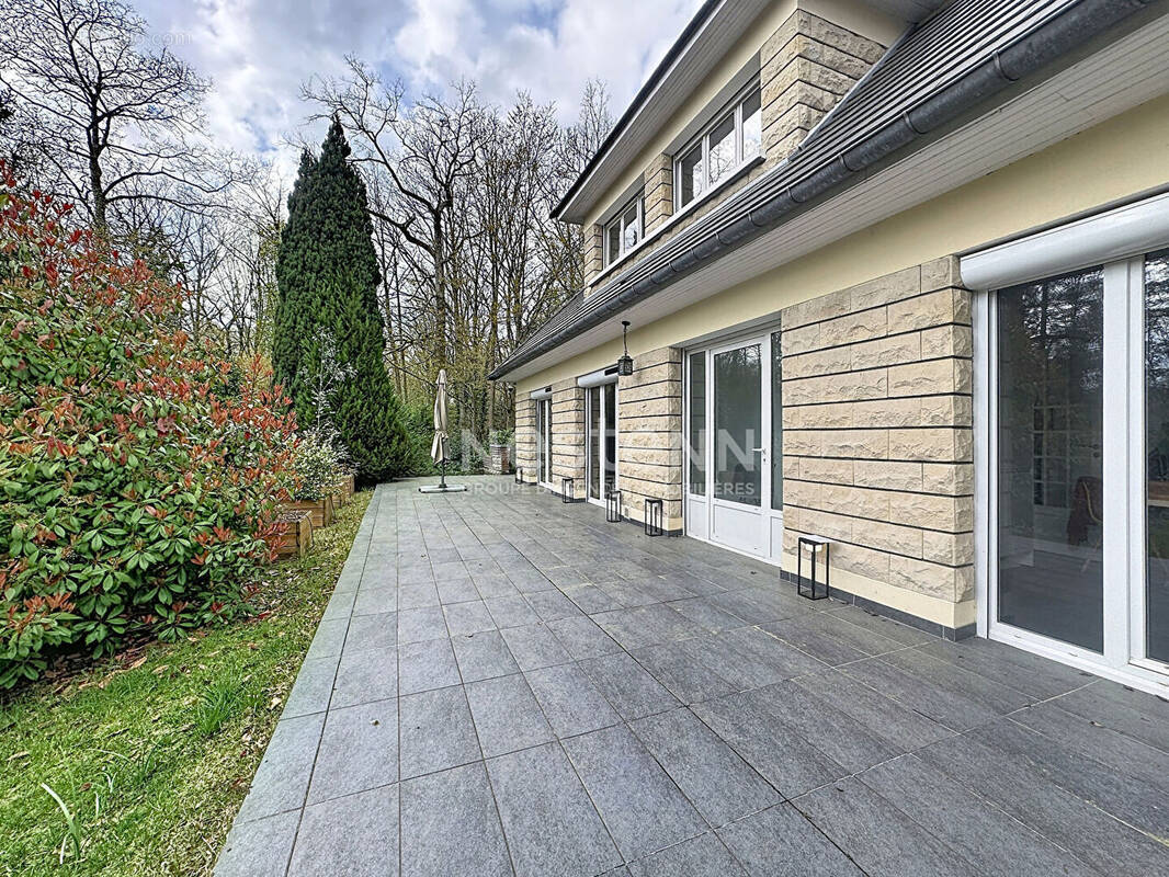 Maison à LAMORLAYE