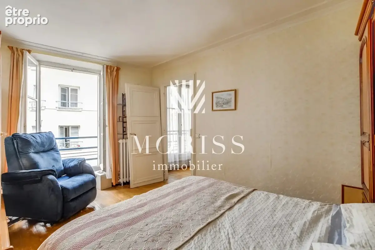 Paris 17e - rue lecluse - 3 pieces - 68m2 - charme de l'ancien - a renover - photo 4