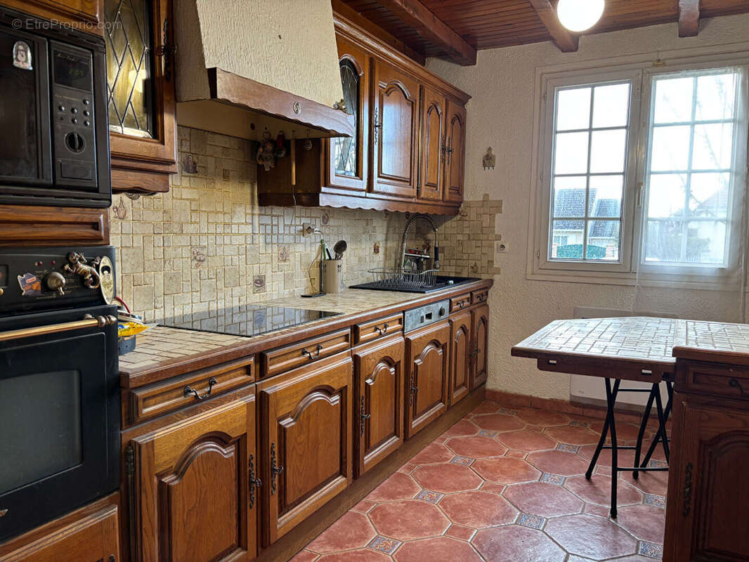 Maison à VILLENEUVE-LES-SABLONS