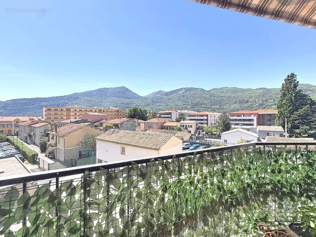 Appartement à SAINT-MARTIN-DU-VAR