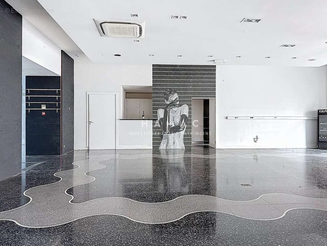 Commerce à SAINT-TROPEZ