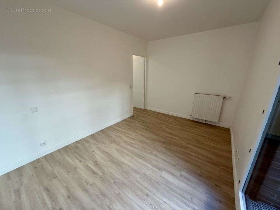 Appartement à AUBERVILLIERS