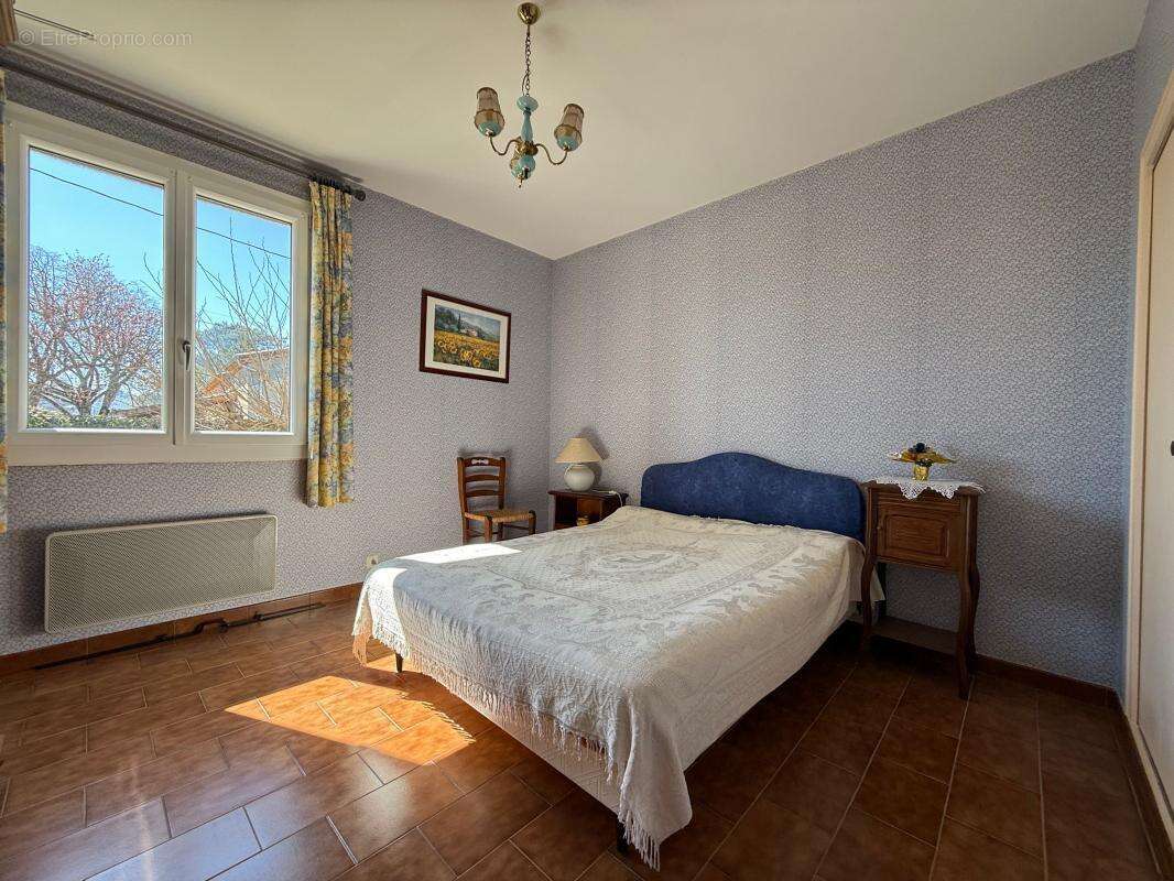 Maison à LABLACHERE