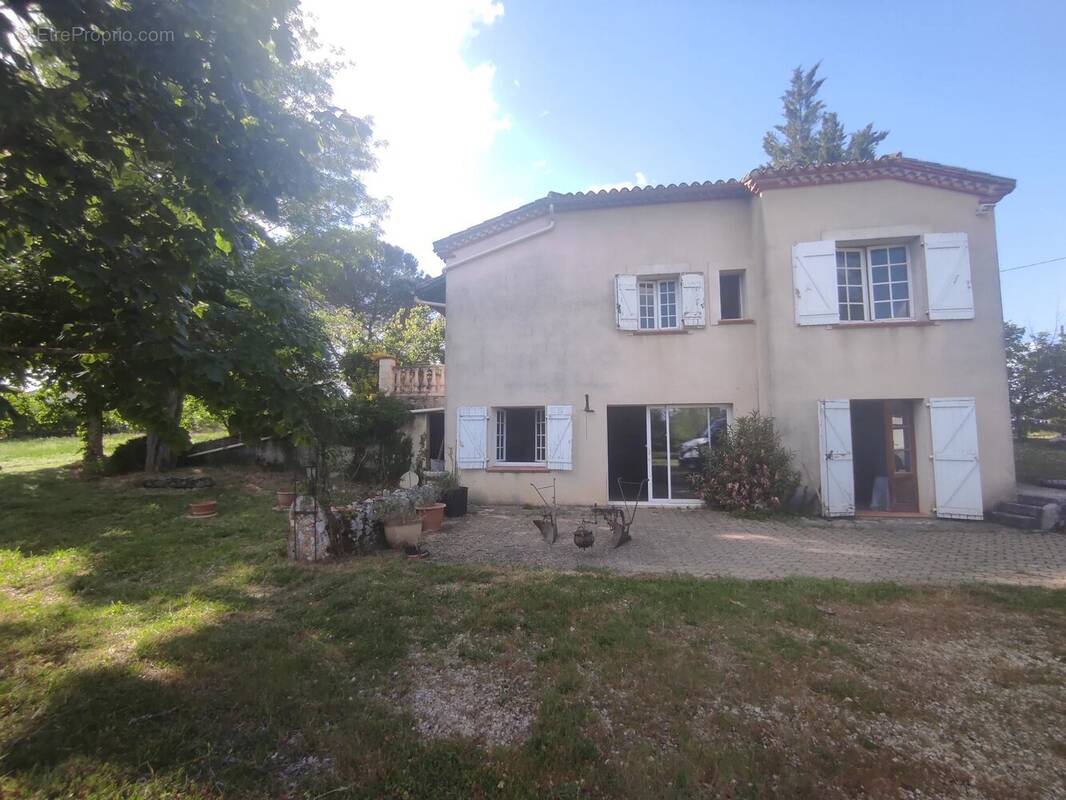 Maison à CREMPS