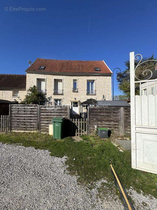 Maison à HENONVILLE