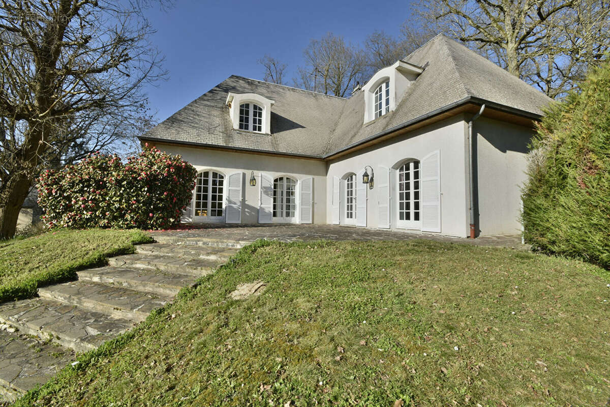 Maison à JOUARS-PONTCHARTRAIN