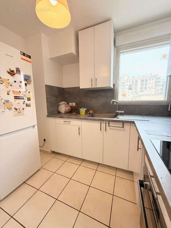Appartement à PARIS-20E