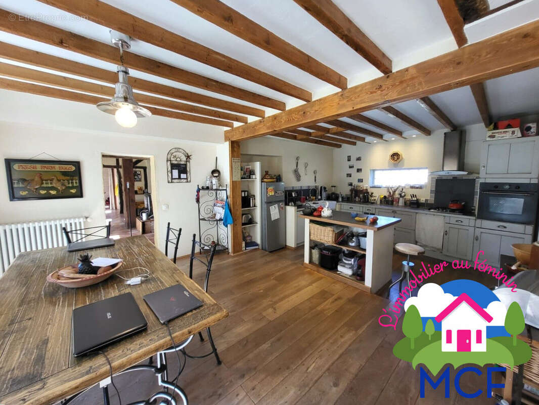 Maison 180 m² à Dammartin-En-Serve  - photo 9