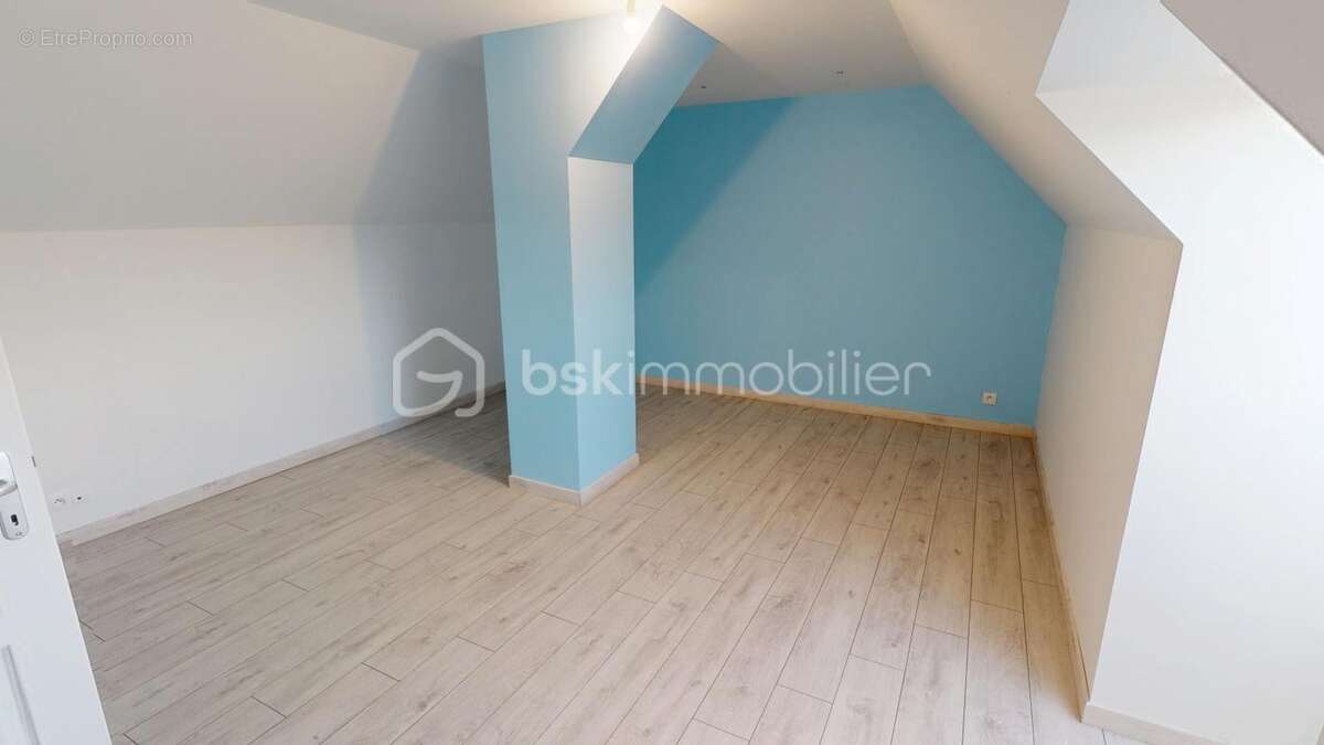 Maison à LA CHAPELLE-SAINT-URSIN