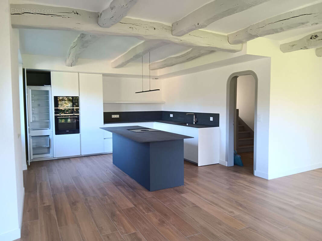 Maison à LOCOAL-MENDON