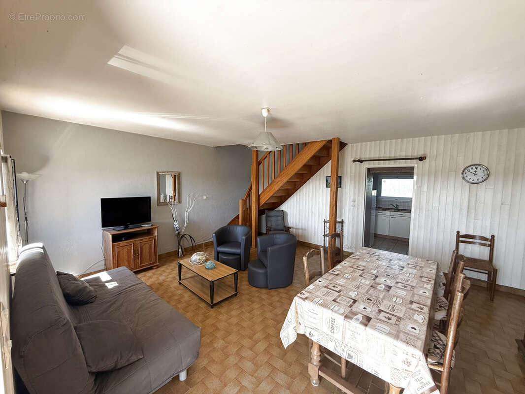 Maison à PLOUNEOUR-TREZ