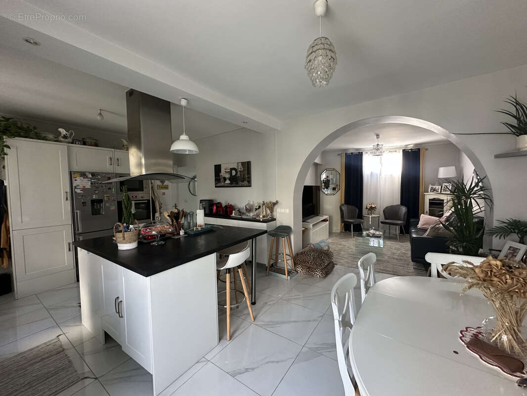 Maison à CHAMPIGNY-SUR-MARNE