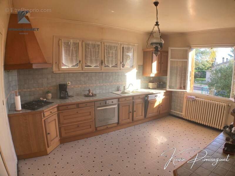 Maison à CASTILLON-LA-BATAILLE