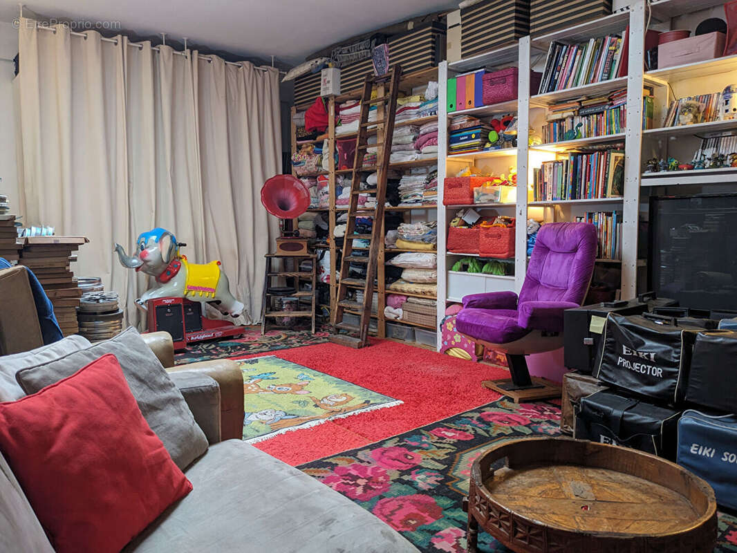 Appartement à PARIS-18E