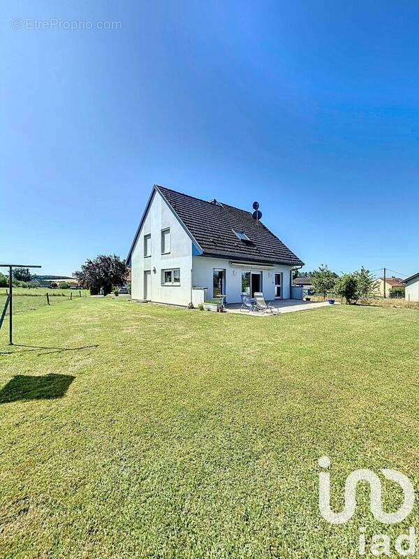 Photo 1 - Maison à LE VAL-DE-GUEBLANGE