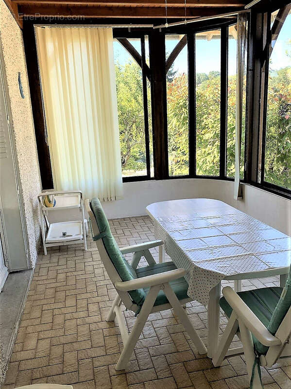 Maison à TERRASSON-LAVILLEDIEU