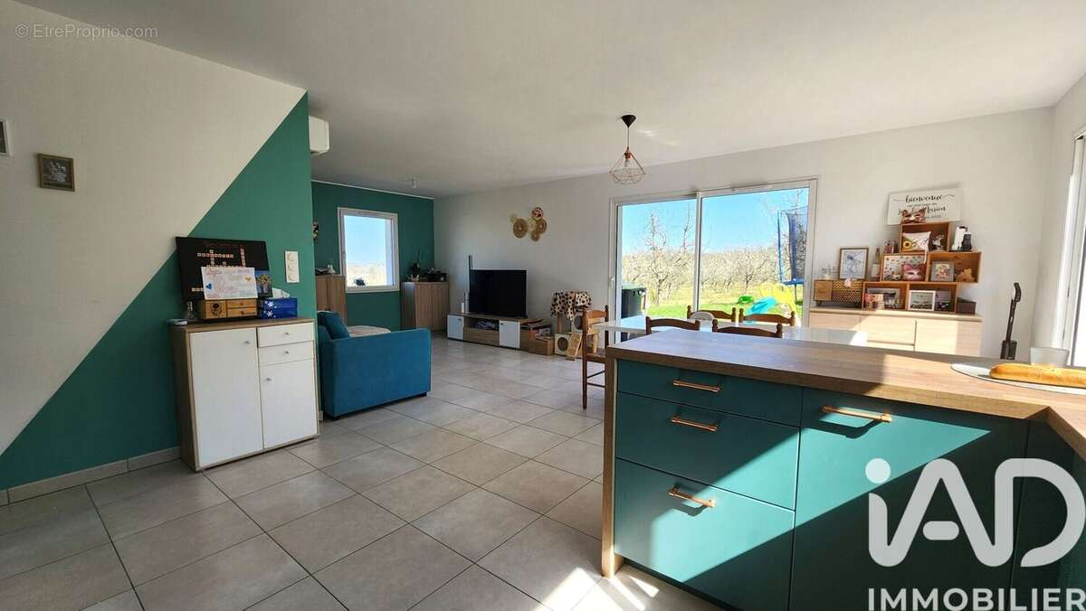 Photo 6 - Maison à COURS-DE-PILE