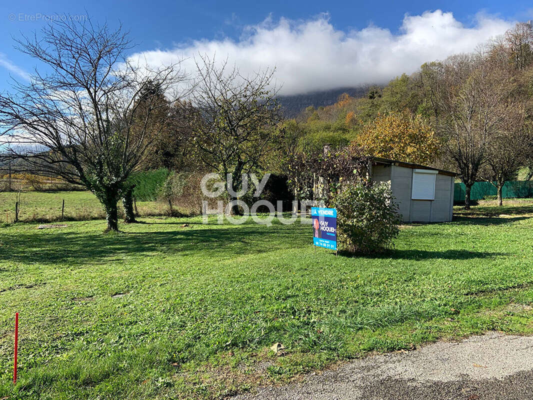 Terrain à BARRAUX