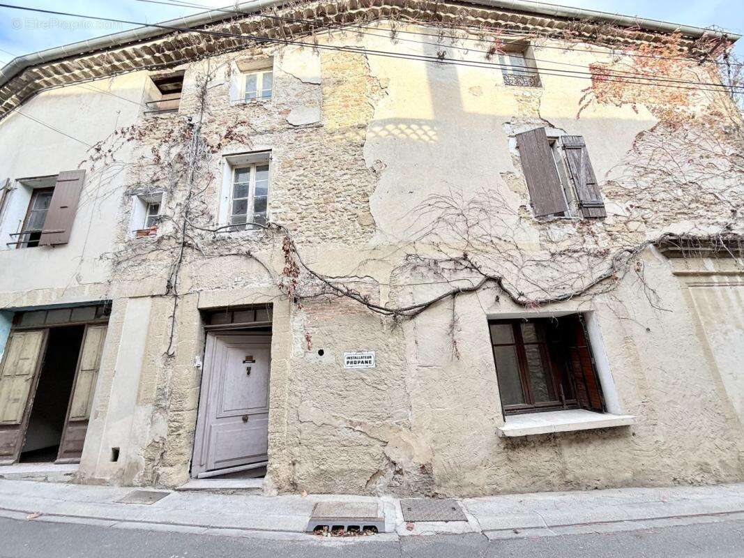 Appartement à COURTHEZON